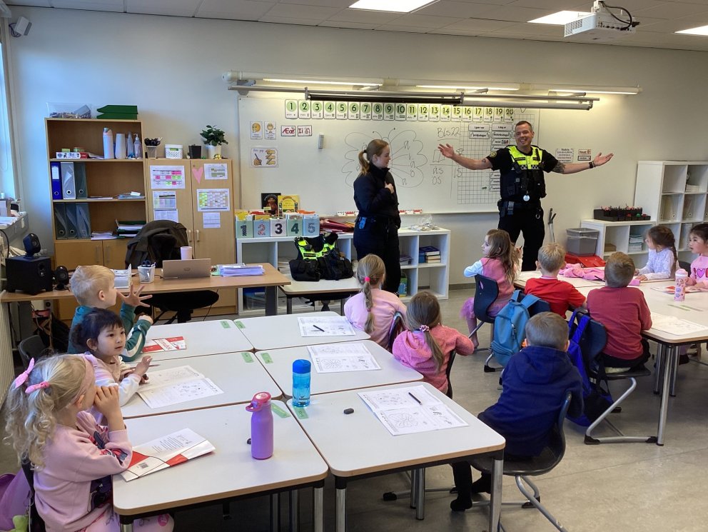 Hverfislöggan kom í heimsókn